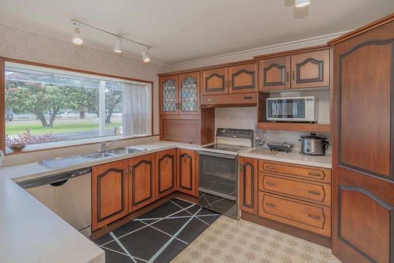 Photo of property in 6 The Esplanade, Whitianga, 3510