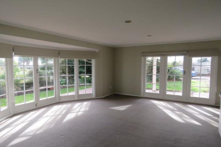 Photo of property in 76a Mangorei Road, Strandon, New Plymouth, 4312