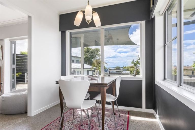 Photo of property in 814 Whangaparaoa Road, Manly, Whangaparaoa, 0930