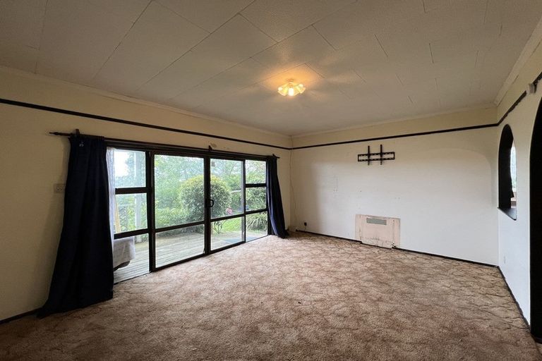 Photo of property in 67 Grey Street, Waitara, 4320