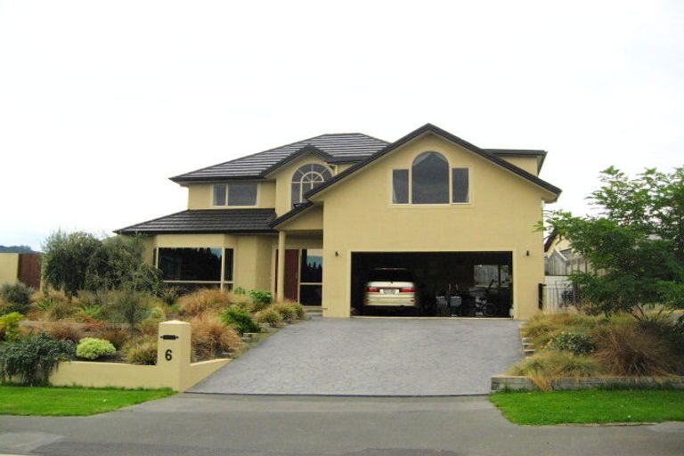 Photo of property in 6 Duxford Crescent, Fairfield, Dunedin, 9018