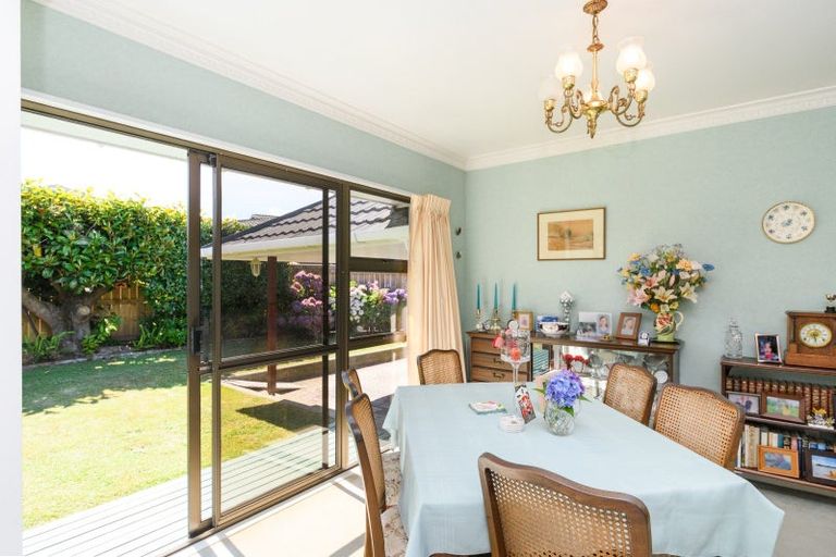 Photo of property in 20 Caulfield Place, Awapuni, Palmerston North, 4412