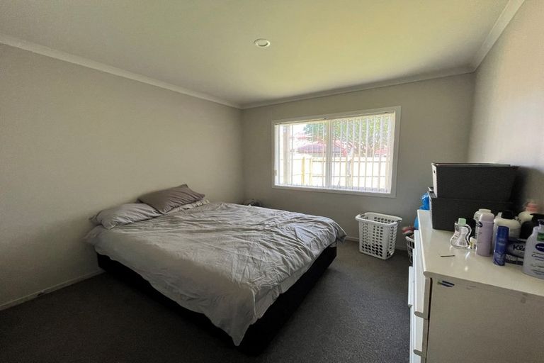 Photo of property in 16a Harrow Place, Manurewa, Auckland, 2102