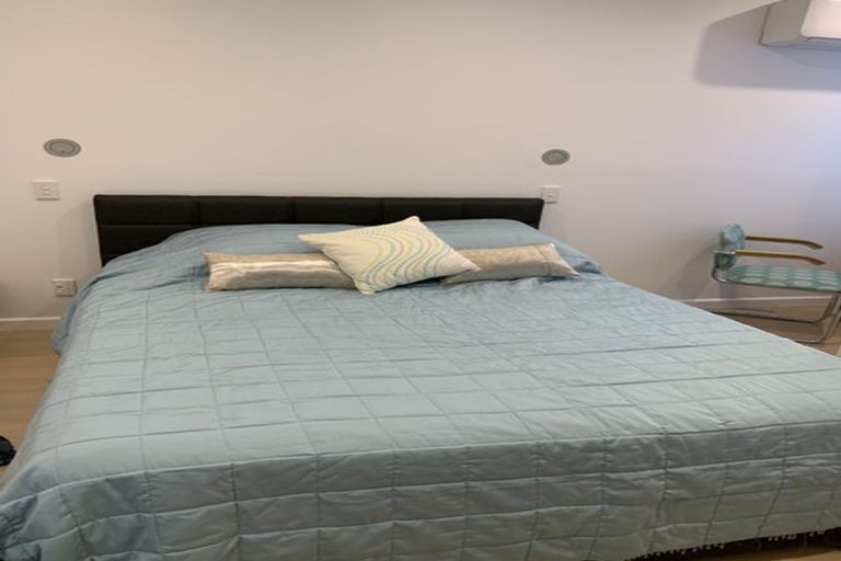 Photo of property in 79a Grant Road, Thorndon, Wellington, 6011