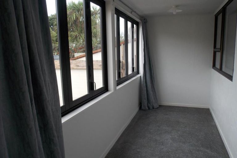 Photo of property in 7-9 School Road, Plimmerton, Porirua, 5026