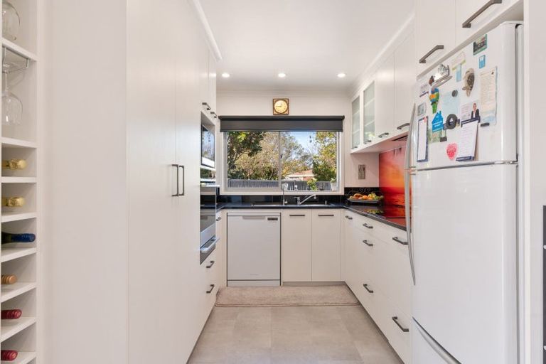 Photo of property in 22 Glamorgan Avenue, Tamatea, Napier, 4112