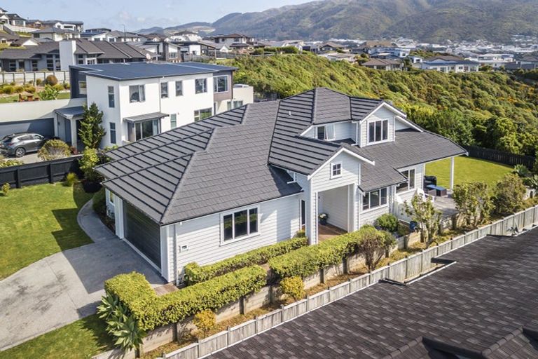 Photo of property in 40 John Burke Drive, Aotea, Porirua, 5024