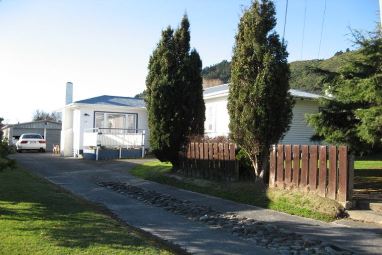 Photo of property in 17 Petrie Street, Wainuiomata, Lower Hutt, 5014
