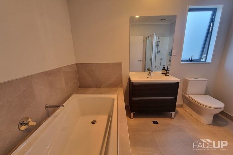 Photo of property in 1 Ko Tohu Place, Hobsonville, Auckland, 0616