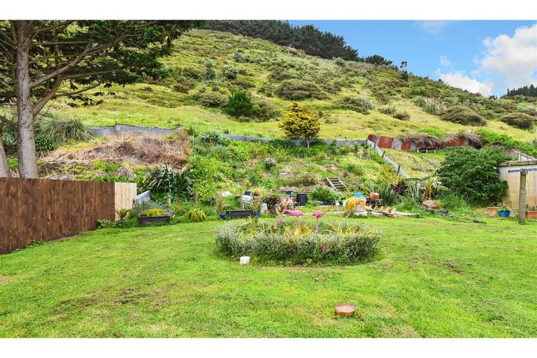 Photo of property in 127 Maunsell Road, Port Waikato, Tuakau, 2695