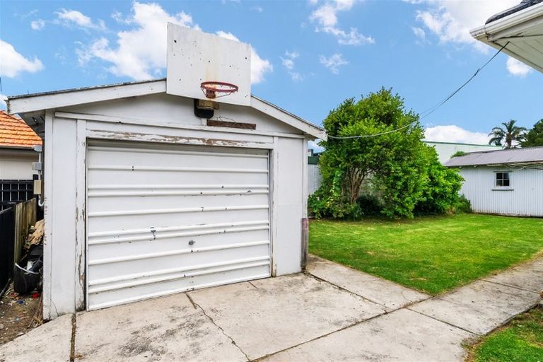 Photo of property in 23 Maunu Road, Avenues, Whangarei, 0110