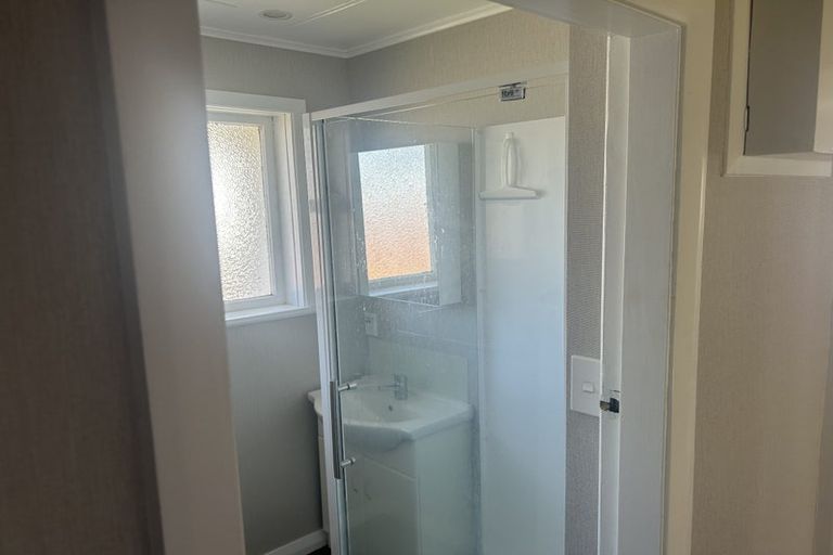 Photo of property in 54 Seddon Street, Takaro, Palmerston North, 4412