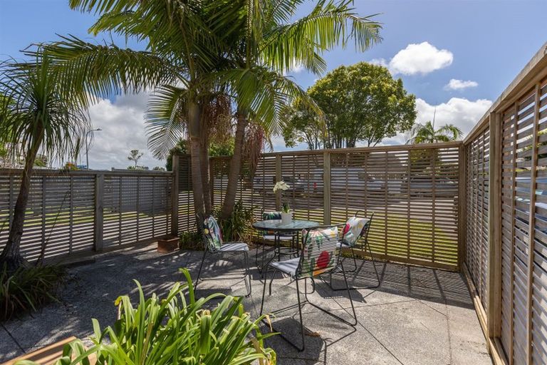 Photo of property in 1/21 Roadley Avenue, Sunnyhills, Auckland, 2010