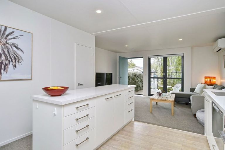 Photo of property in 14/14 Buffon Street, Waltham, Christchurch, 8023