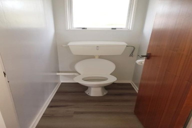 Photo of property in 51b Gemstone Drive, Birchville, Upper Hutt, 5018