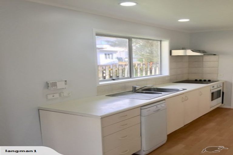 Photo of property in 1/79 Mountbatten Avenue, Hillcrest, Auckland, 0627