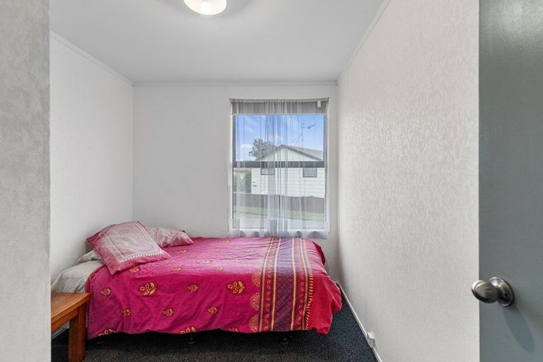 Photo of property in 15 Rigter Place, Enderley, Hamilton, 3214