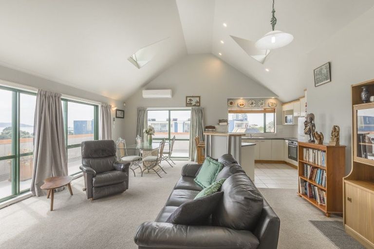 Photo of property in 3b/25 Maclean Street, Paraparaumu Beach, Paraparaumu, 5032