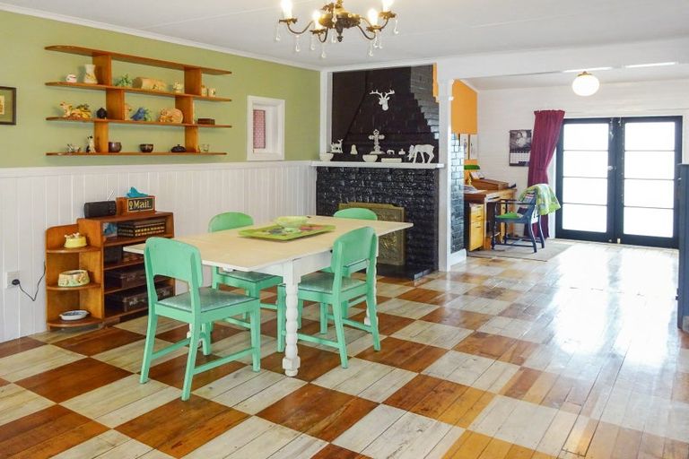 Photo of property in 36 Robinson Street, Foxton, 4814