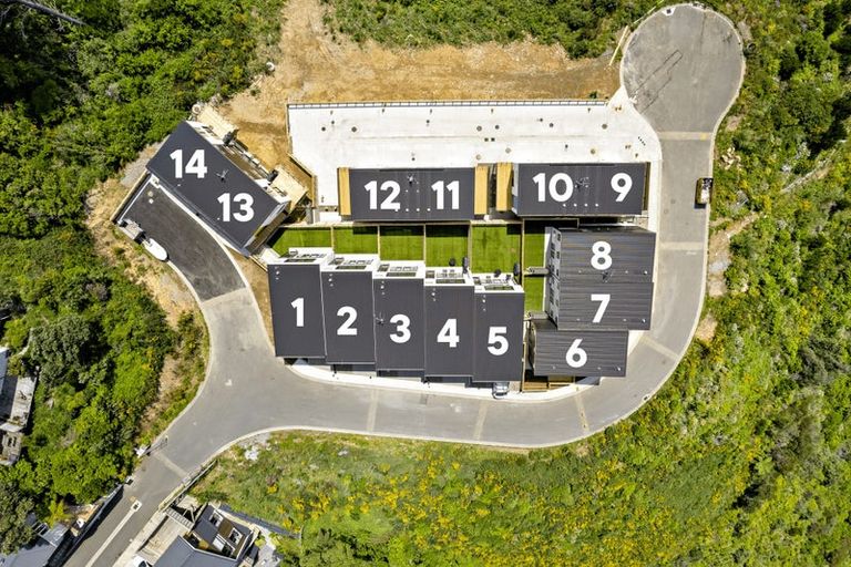 Photo of property in 15 Nanda Way, Khandallah, 6035