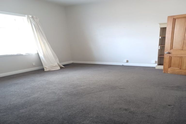 Photo of property in 106 Brougham Street, Mount Victoria, Wellington, 6011