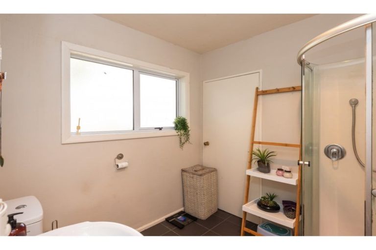 Photo of property in 86 Packe Street, Edgeware, Christchurch, 8013