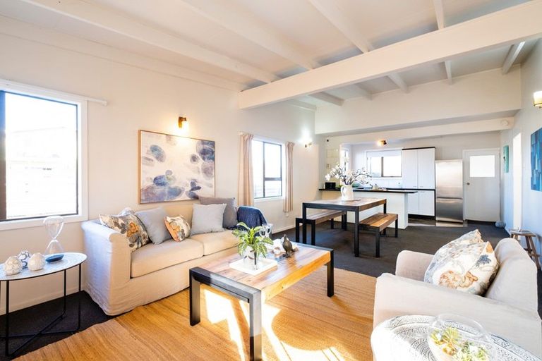 Photo of property in 271 Clifton Road, Te Awanga, 4102