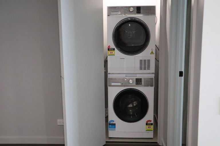 Photo of property in 404/2 Launch Road, Hobsonville, Auckland, 0616