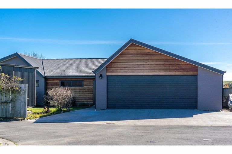 Photo of property in 18 Wanderers Avenue, Brightwater, 7022