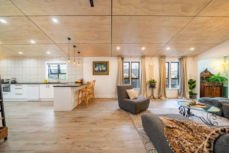 Photo of property in 54 Granville Street, Silverstream, Upper Hutt, 5019