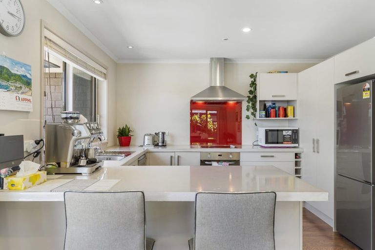 Photo of property in 12 Silkwood Crescent, Karaka, Papakura, 2113