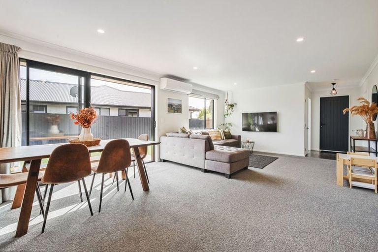 Photo of property in 24 John Raven Lane, Woodend, 7610