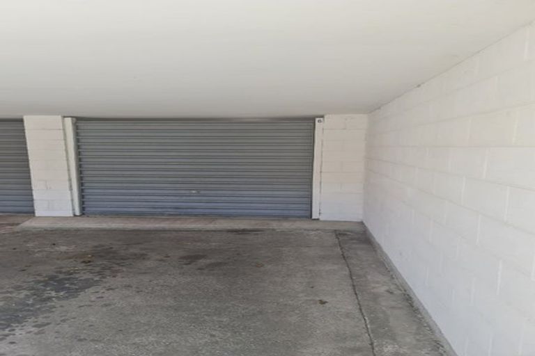 Photo of property in 2/7 Division Street, Riccarton, Christchurch, 8041