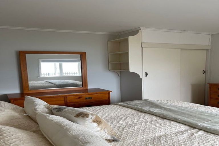 Photo of property in 126 Grafton Road, Roseneath, Wellington, 6011