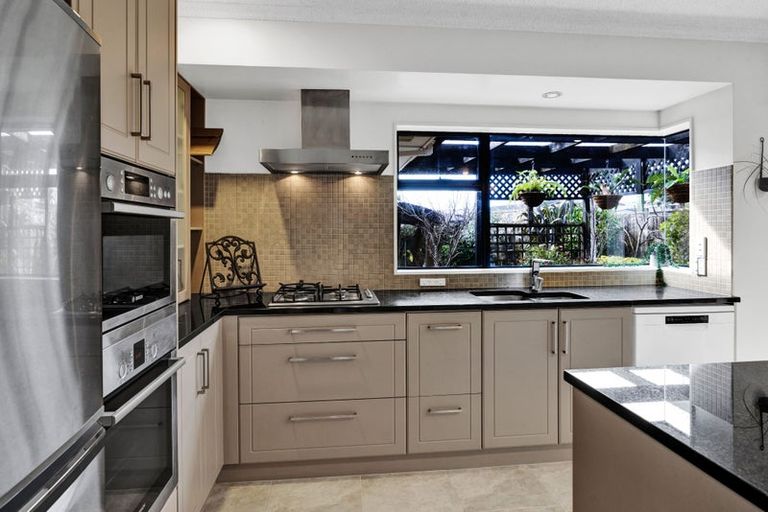 Photo of property in 1 Ludlow Place, Bell Block, New Plymouth, 4312