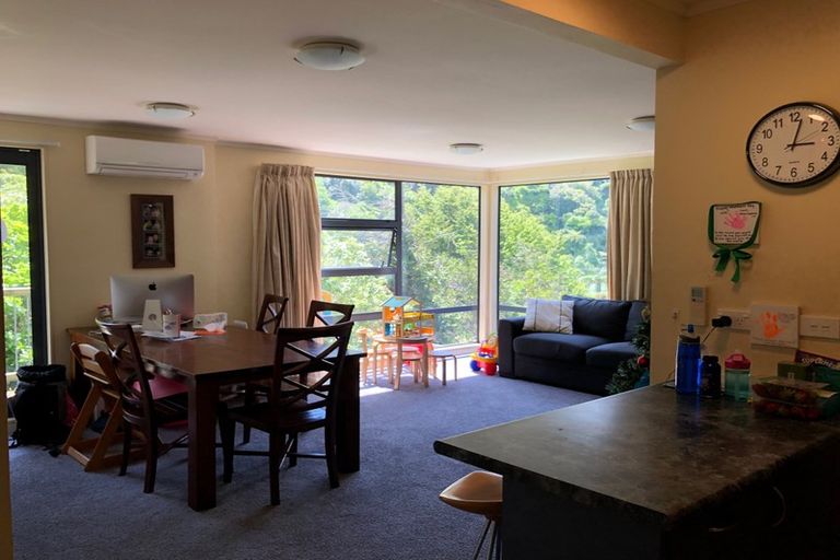 Photo of property in 5 Curtis Street, Karori, Wellington, 6012