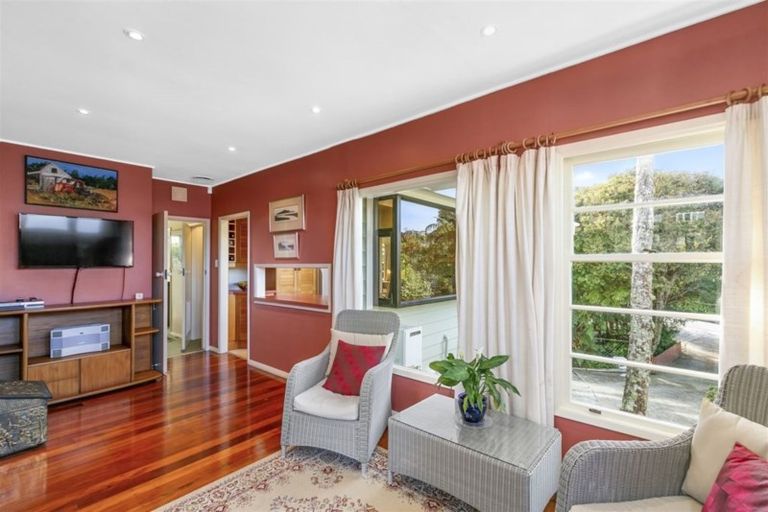 Photo of property in 13 Baroda Street, Khandallah, Wellington, 6035