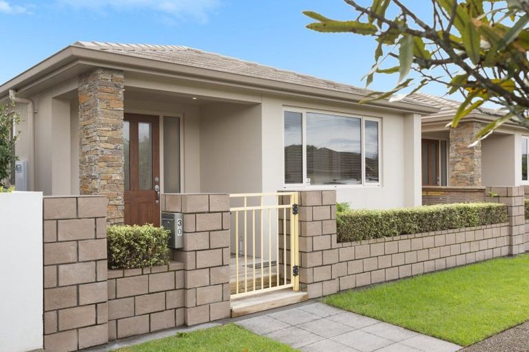 Photo of property in 30 Scoria Close, Pyes Pa, Tauranga, 3112