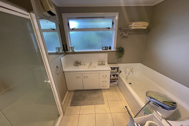 Photo of property in 26 Maple Grove, Maungaraki, Lower Hutt, 5010