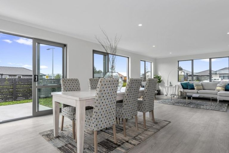 Photo of property in 10 Te Ranga Memorial Drive, Pyes Pa, Tauranga, 3112
