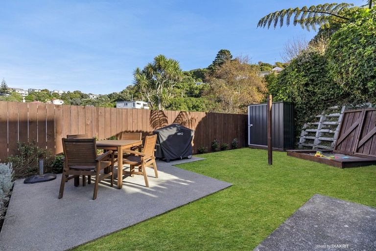 Photo of property in 76 Farnham Street, Mornington, Wellington, 6021