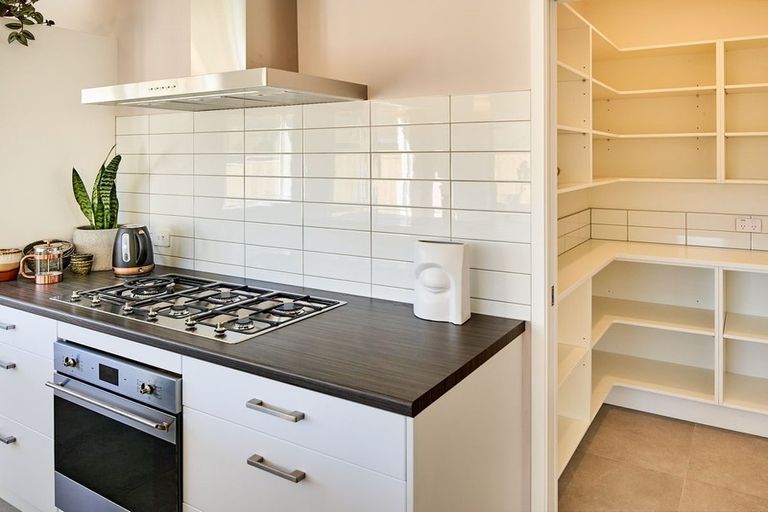 Photo of property in 113 Queen Charlotte Drive, Aotea, Porirua, 5024