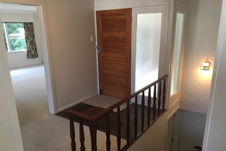 Photo of property in 41 Rimutaka Place, Titirangi, Auckland, 0604