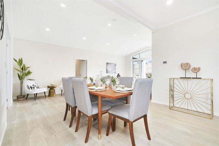 Photo of property in 1 Paiaka Place, Rototuna North, Hamilton, 3210