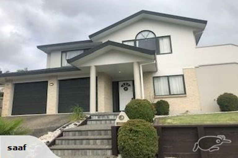 Photo of property in 18 De Havilland Drive, Goodwood Heights, Auckland, 2105