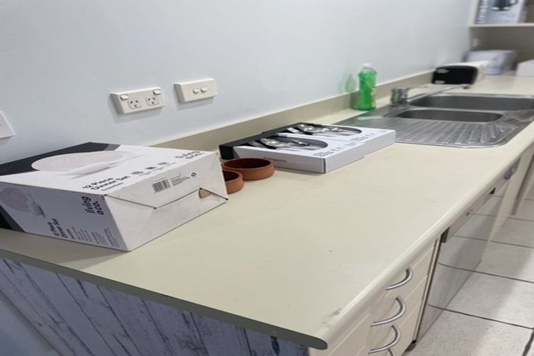 Photo of property in 2b/5 Kent Terrace, Mount Victoria, Wellington, 6011