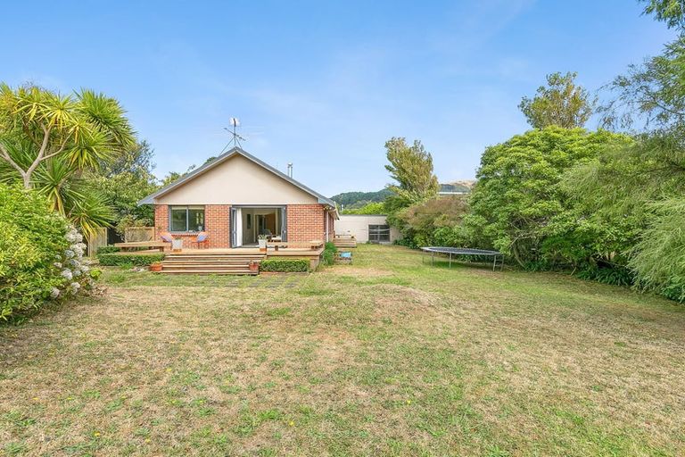 Photo of property in 65 Bell Street, Tawa, Wellington, 5028