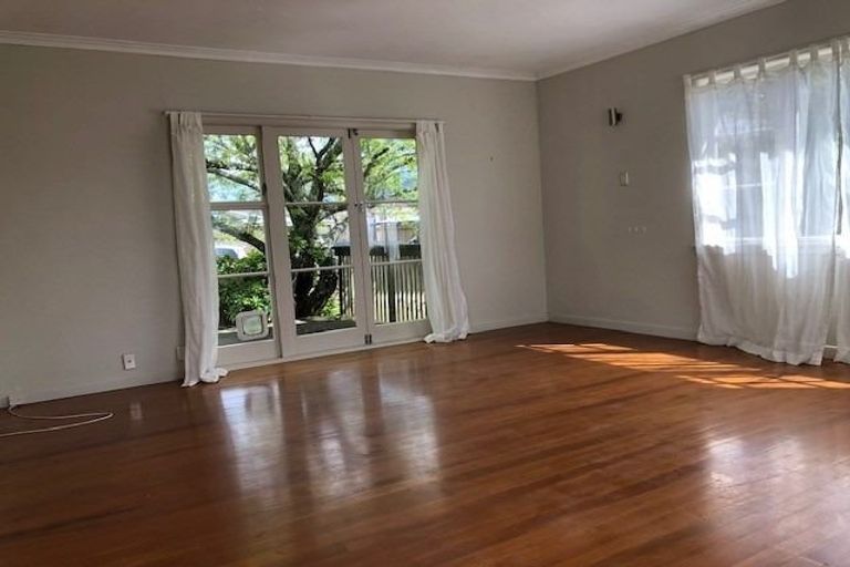 Photo of property in 26a Gazelle Avenue, Beach Haven, Auckland, 0626