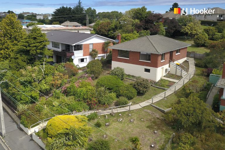 Photo of property in 10 Riselaw Road, Calton Hill, Dunedin, 9012