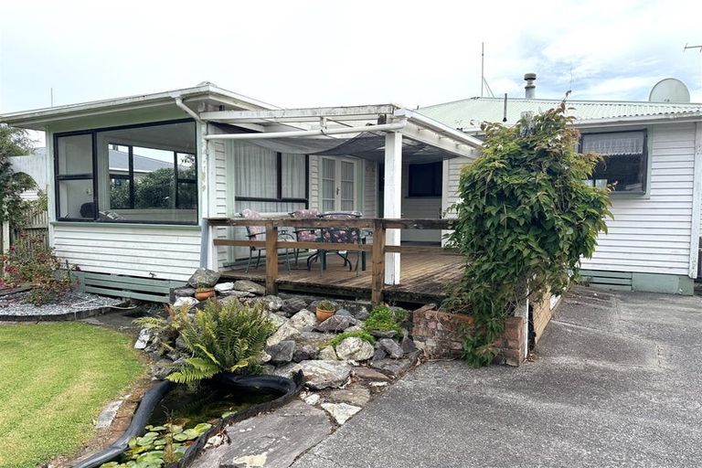 Photo of property in 218 Sewell Street, Hokitika, 7810